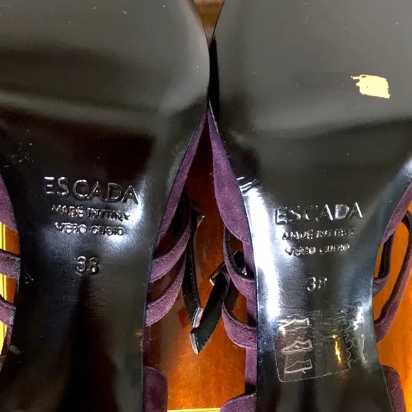 NWOB Escada 38 Plum Suede Heels
