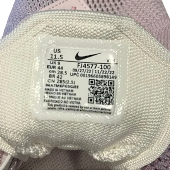NWOB Nike Air Max Flyknit Racer Low Soft Pink W Shoes Women's US11.5 FJ4577-100