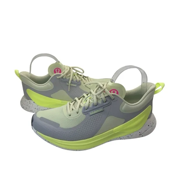 NWOT 8.5 Lululemon Blissfeel Trail Womens Running Shoe Dewy/SILD/FZap
