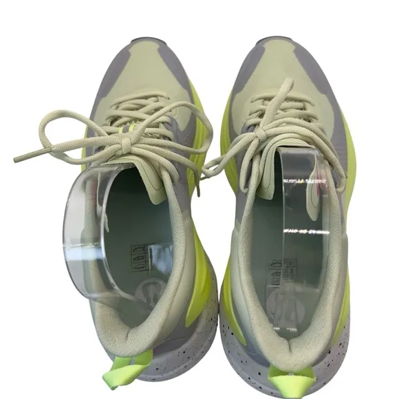 NWOT 8.5 Lululemon Blissfeel Trail Womens Running Shoe Dewy/SILD/FZap