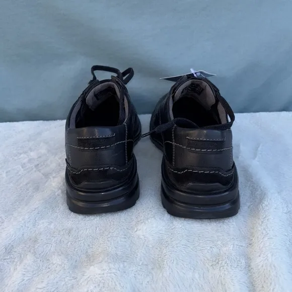 NWOT Clarks Men's Gessler Lace Up Dress Shoes US 8.5 Black, Collection Comfort