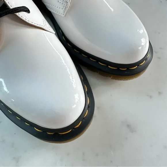 NWOT Dr. Martens White Patent Leather Oxford Shoes
