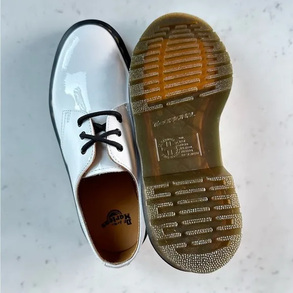 NWOT Dr. Martens White Patent Leather Oxford Shoes