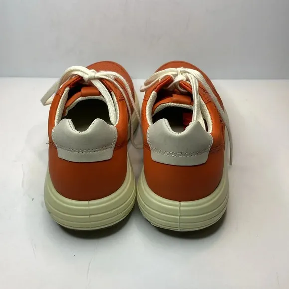 NWOT Ecco Orange Leather Soft 7 Lace Up Sneaker
