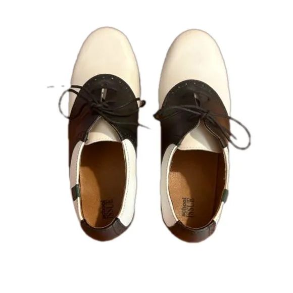 NWOT School Issue Varsity Saddleback Loafers White Black Shoes