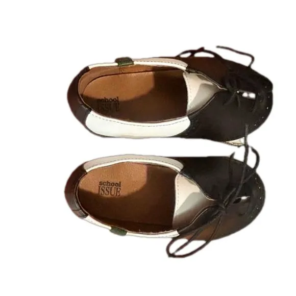 NWOT School Issue Varsity Saddleback Loafers White Black Shoes
