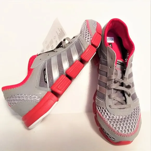 NWT Adidas Athletic running shoes CC Women 7-7.5 Youth 6 Gray DISCOUNT SHIPPING