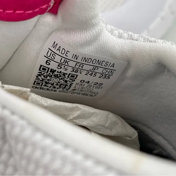 NWT! 👞 Adidas Girl’s Lite Racer Adapt 5.0 White Pink Running Shoes - Size 6