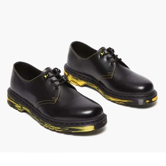 NWT Dr. Martens 1461 Marbled Sole Black Leather Yellow Marble Oxford.