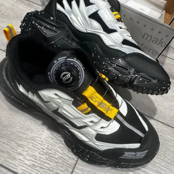 NWT EXSS GLOW IN THE DARK SNEAKERS SHOES NO LACE