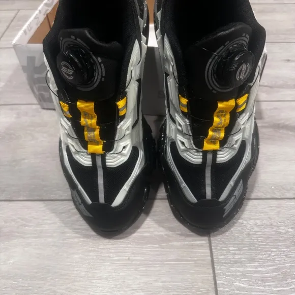 NWT EXSS GLOW IN THE DARK SNEAKERS SHOES NO LACE