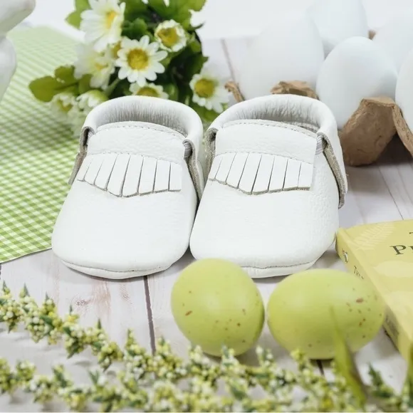 NWT IOB 2 pairs Tinybabysoles newborn shoes lace and genuine leather moccasins