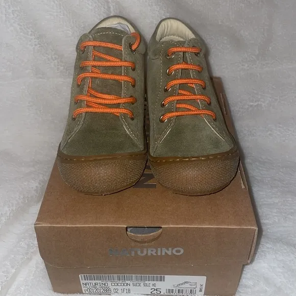 NWT NATURINO COCOON Suede First-Steps Shoes in Army green