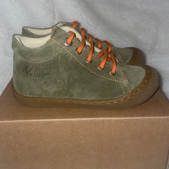 NWT NATURINO COCOON Suede First-Steps Shoes in Army green