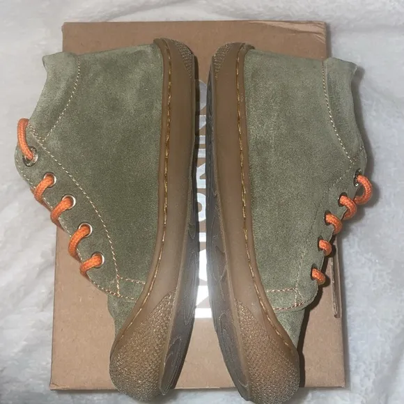 NWT NATURINO COCOON Suede First-Steps Shoes in Army green