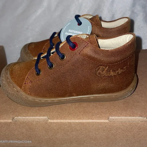 NWT NATURINO COCOON Suede first-steps shoes in Brown