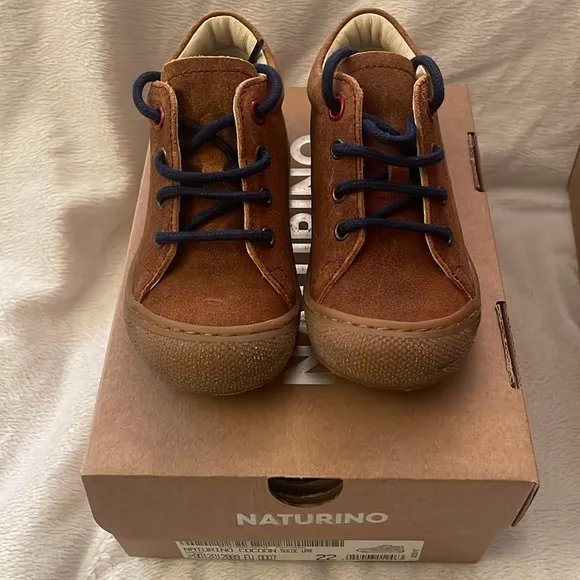 NWT NATURINO COCOON Suede first-steps shoes in Brown