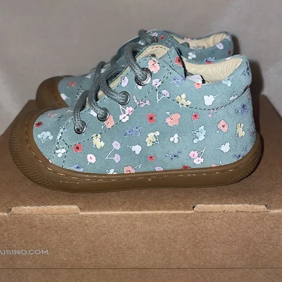 NWT NATURINO COCOON Suede first-steps shoes in Sage