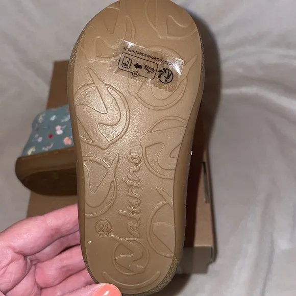 NWT NATURINO COCOON Suede first-steps shoes in Sage