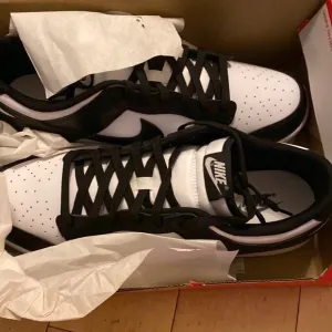 NWT Nike shoes