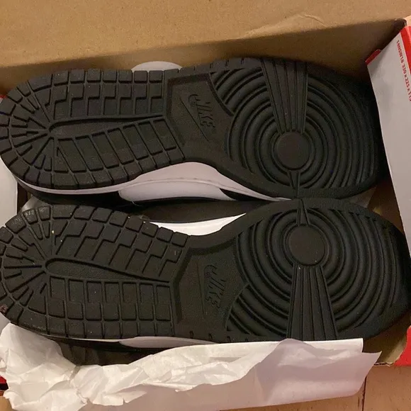 NWT Nike shoes