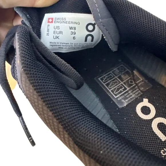 On Cloud Womens Running Shoes W8 EUR39 UK6 Gray &amp; Black