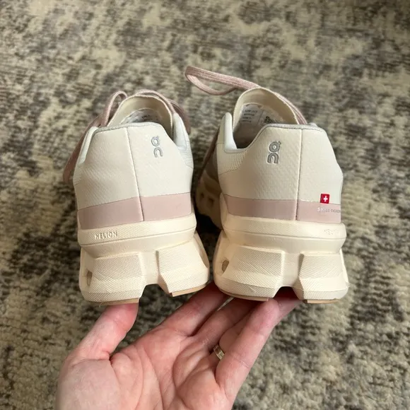 On running | cloudmonster road running shoes in moon fawn