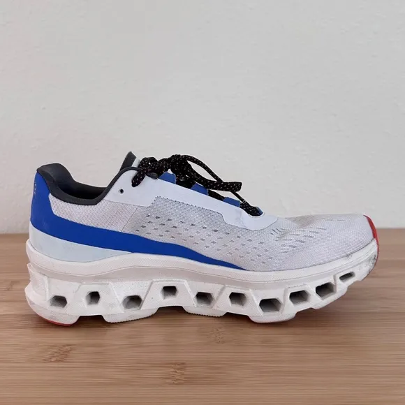 ON Woman's Cloudmonster, Frost/Cobalt, Size 7.5