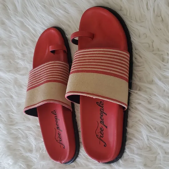P025  Free People Saylor Footbed Sandal Slip-on Red Multi-Color Size 40