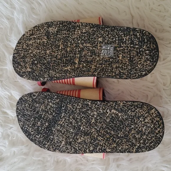 P025  Free People Saylor Footbed Sandal Slip-on Red Multi-Color Size 40