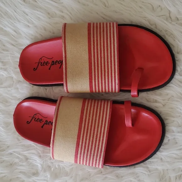 P025  Free People Saylor Footbed Sandal Slip-on Red Multi-Color Size 40