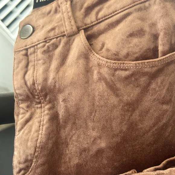 Paige Cindy Straight Pant - In Warm Suede