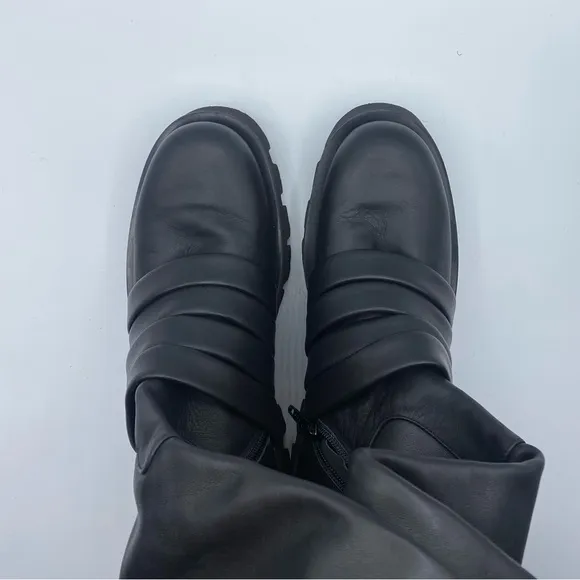 Paloma Barcelo Luxury Black Leather‎ Tall Boots Size 40/ 9.5 US