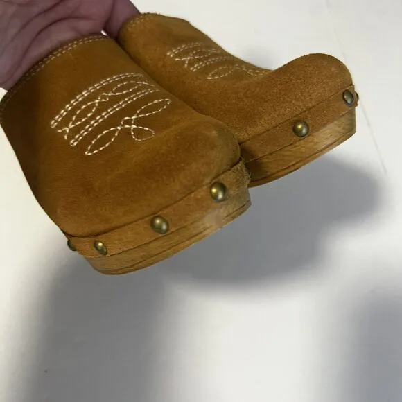 Penelope Chilvers Sz 36 / 5 Mule Tan Suede Shoes