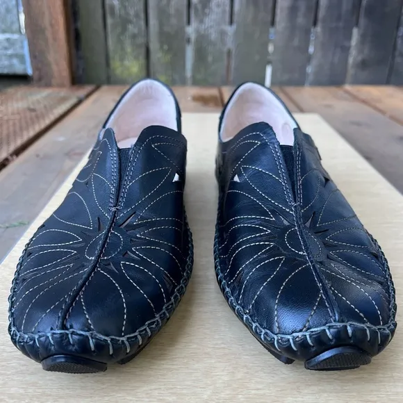 Pikolinos Jerez Floral Leather Moccasin Loafers NWOT Black Sz 41 EU/10-10.5 US