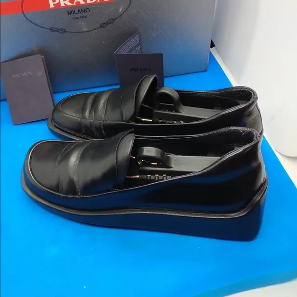 🔥PRADA Black Leather Loafer Women’s shoes