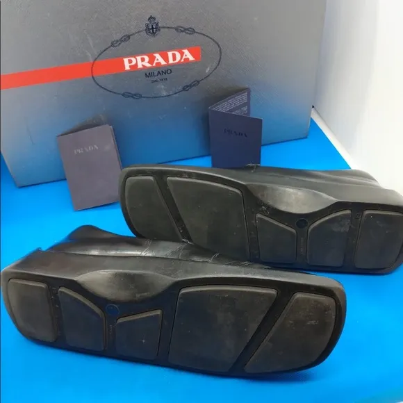 🔥PRADA Black Leather Loafer Women’s shoes