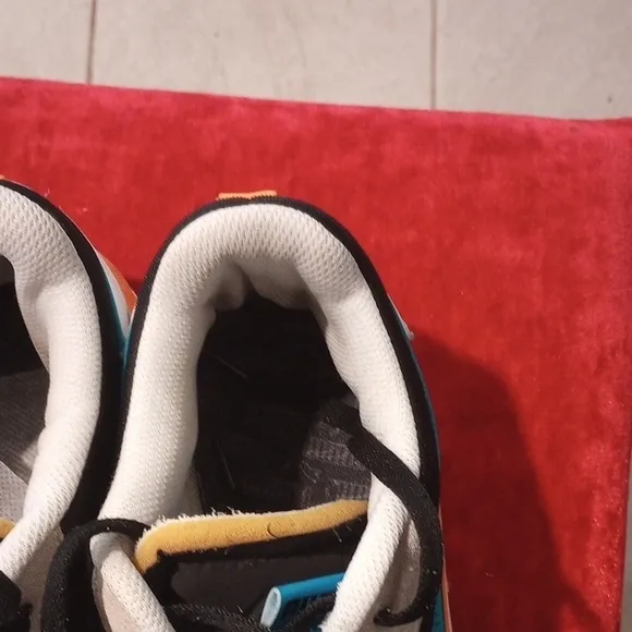 Puma Black and Blue Sneakers with Retro Design