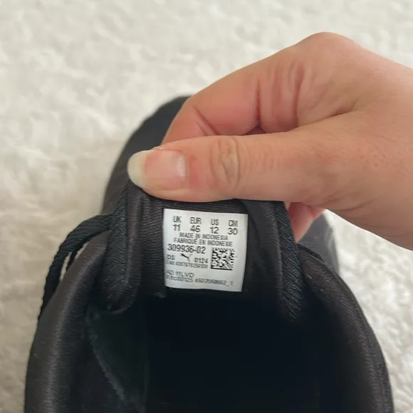 Puma Black Soft Foam   Shoes, Size 12