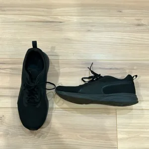 Puma Black Soft Foam   Shoes, Size 12