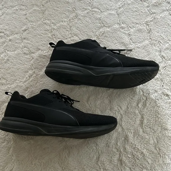 Puma Black Soft Foam   Shoes, Size 12