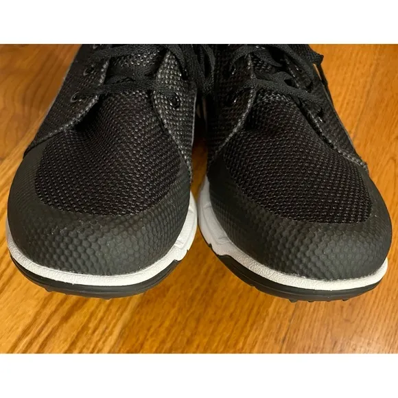 Puma Grip Spikeless Golf Shoes, Black
