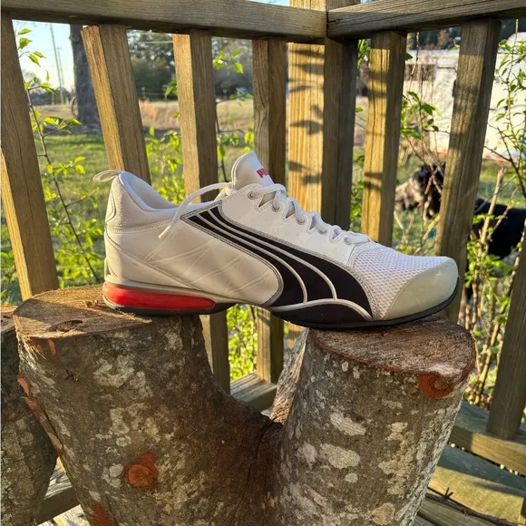 Puma Men's White and Black Athletic Shoes