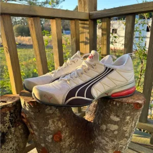 Puma Men's White and Black Athletic Shoes