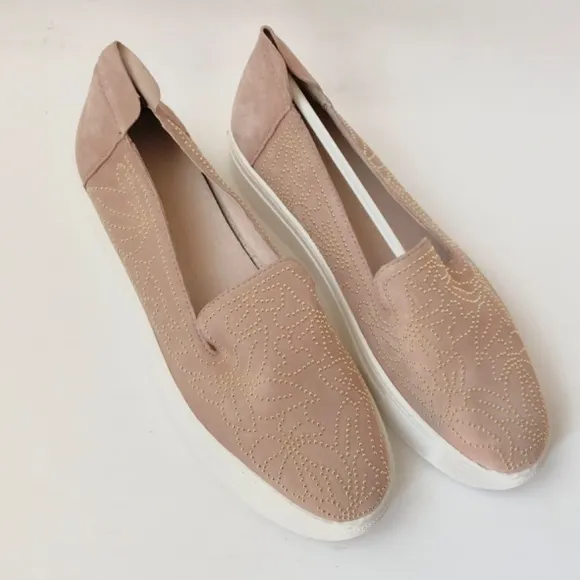 Rachel Zoe Burke Blush Suede Studded Slip-on Fashion Sneakers Leather Loafers