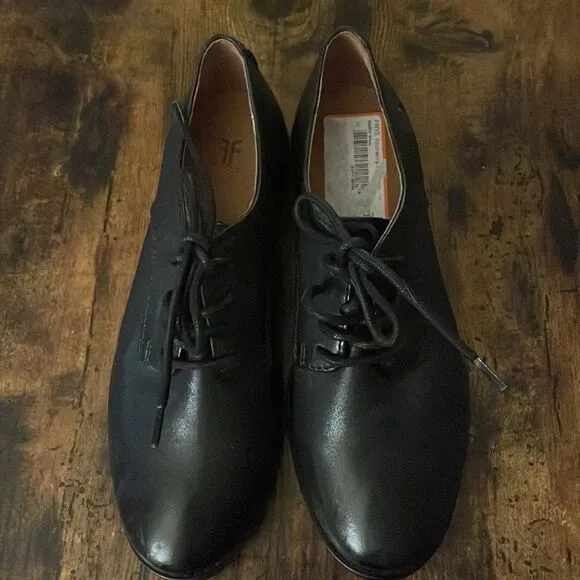 Rare- Frye Soft Leather Anna Oxford Shoes Size 5.5 NWOB