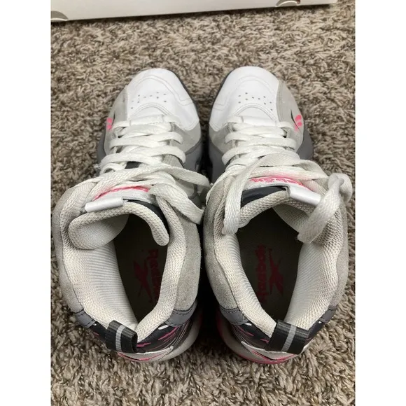 Reebok Kamikaze II Mid Breast Cancer Awareness Men 6.5 Gray Pink Shoes sneakers