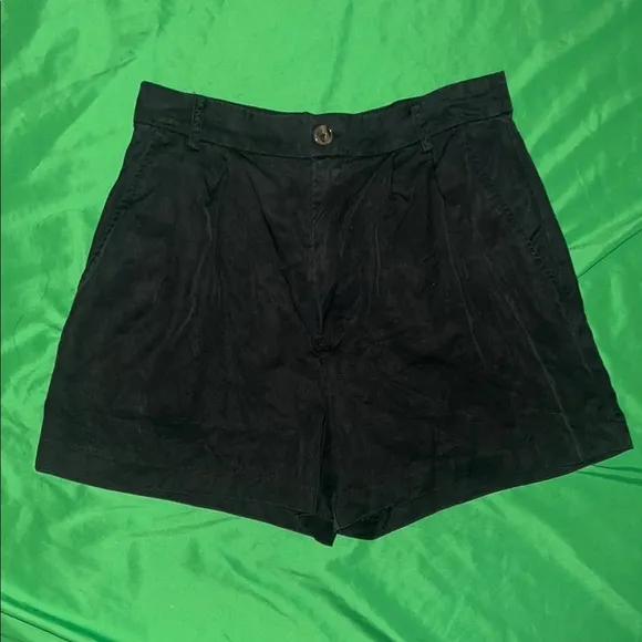Reformation Mason Black High-Waisted Shorts size 6