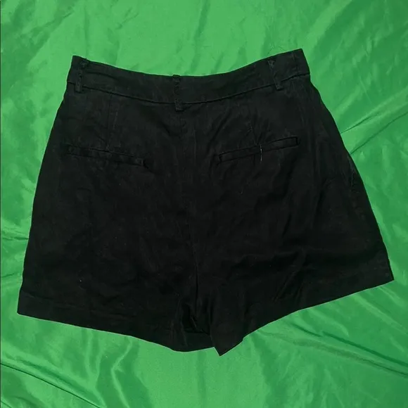 Reformation Mason Black High-Waisted Shorts size 6