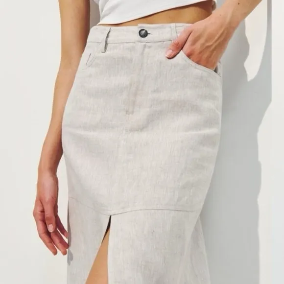 Reformation Tazz Maxi Linen Skirt in Oatmeal